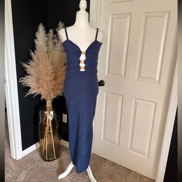 Mable Ocean Breeze Midi Dress in Luxe Blue 
size Large - Picture 8 of 12